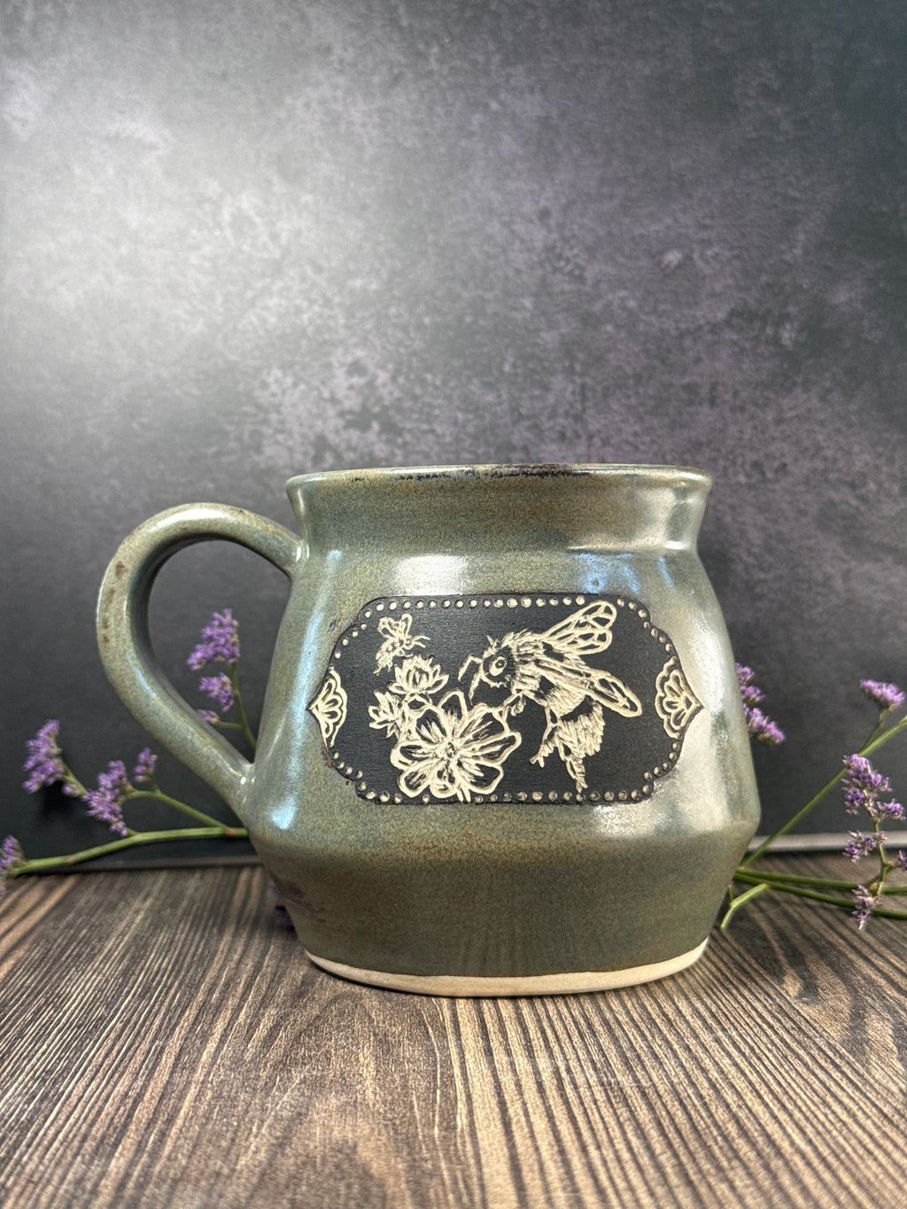 Sgraffito Bee Mug
